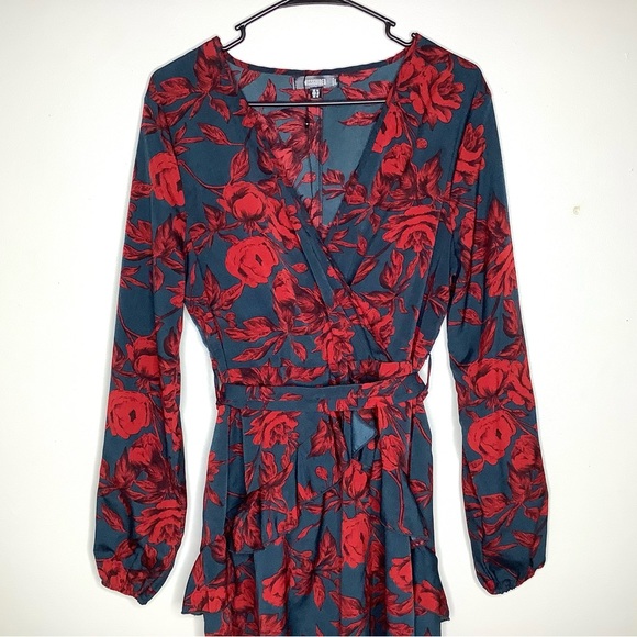 < NEW Missguided Wrap Dress > - Picture 3 of 6